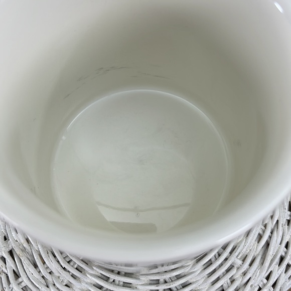 Pottery Barn mug designed by Denise Fielder - Picture 4 of 5